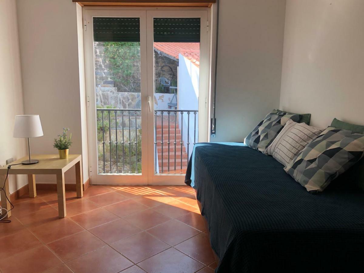Апартаменты Turismo Guadiana - Casas Мертола Экстерьер фото